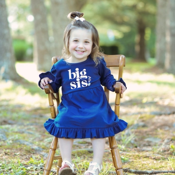 Meet your Posher, Emilee - Picture 2 of 5